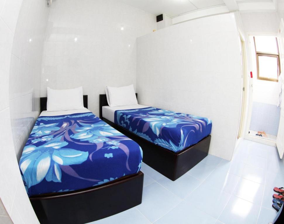 Penguin Hotel Kawthaung Esterno foto