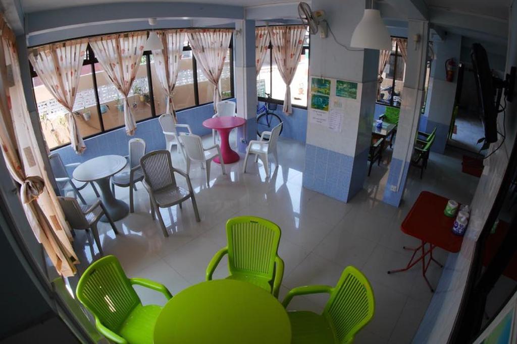 Penguin Hotel Kawthaung Esterno foto