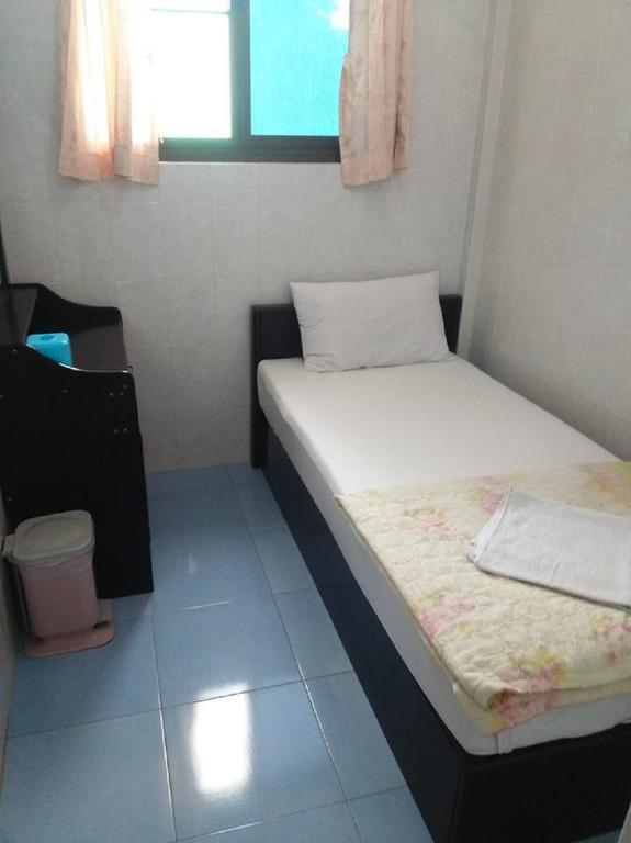 Penguin Hotel Kawthaung Esterno foto